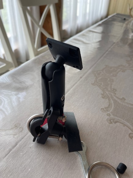 Крепление мотоциклетное для Garmin Zumo/TomTom Rider (монтажный комплект, 9 см)