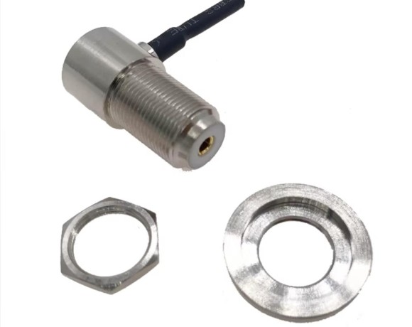 Основание SO-239 для антенн с основанием PL-259, врезное, угловое 90°, кабель 4м, разъем PL-259