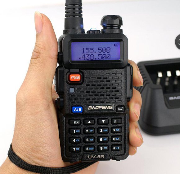 Радиостанция портативная Baofeng UV-5R (двухдиапазонная, 5W, черная) Радиостанция портативная Baofeng UV-5R (двухдиапазонная, 5W, черная)