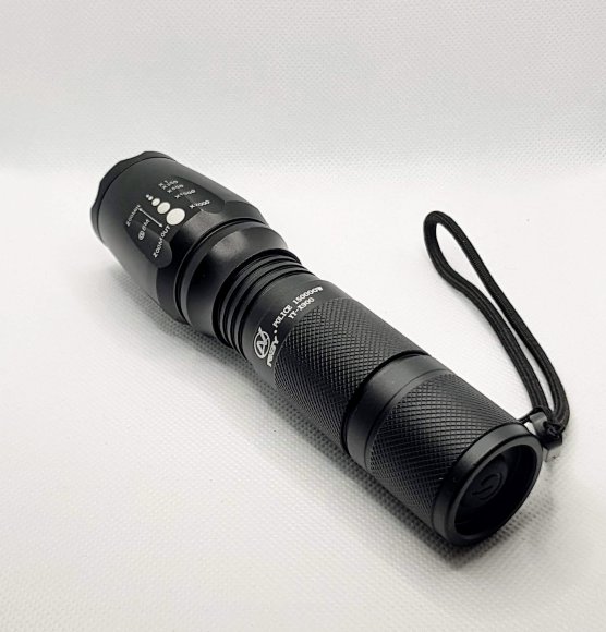 Фонарь YY-X900 T6