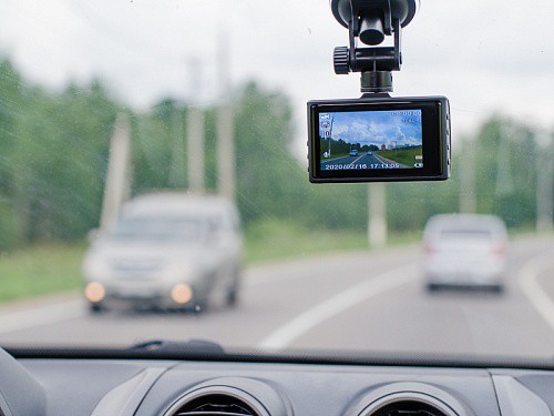 Автомобильный видеорегистратор LEXAND LR14 Автомобильный видеорегистратор LEXAND LR14