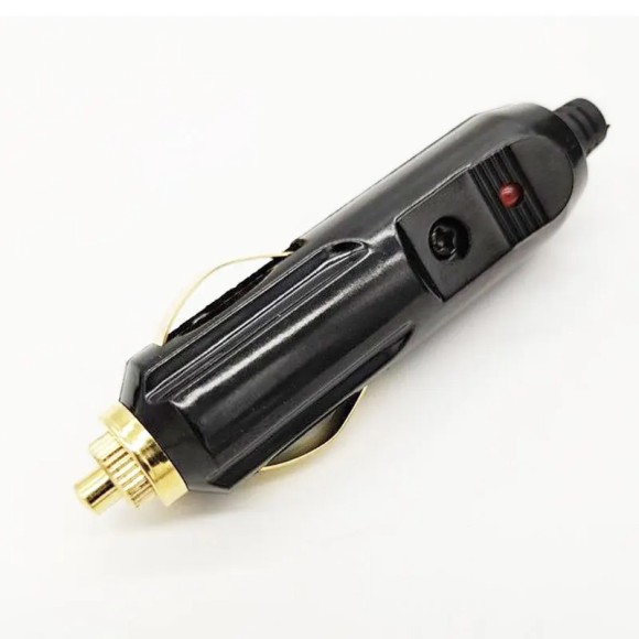 Штекер прикуривателя 20А